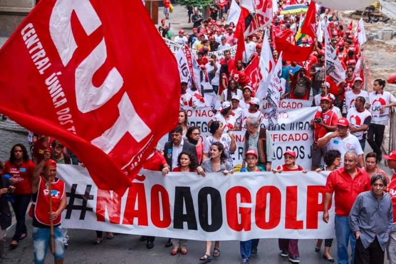 Imagem de Tijolaço: “Estadão acha que vontade do povo é um problema para democracia”