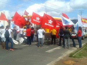 Imagem de #OcupaTudoContraOGolpe: Maranhão:  Trabalhadores param São Luís 