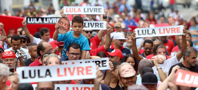Imagem de Lula espera que Moro mostre prova ou o liberte até o dia 15 de agosto 