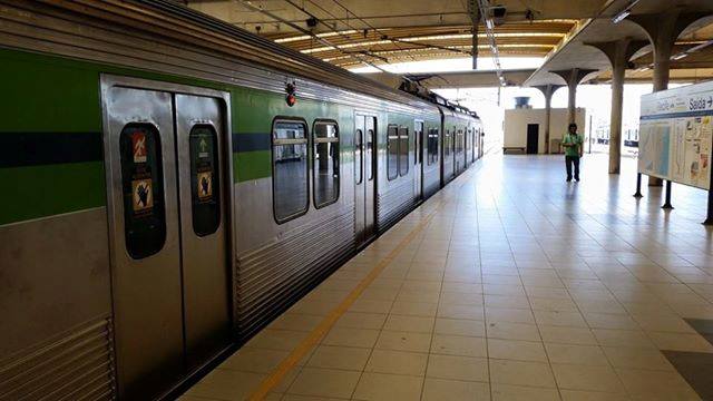 Imagem de Recife: Metroviários mantêm paralisação contra o PL 4330 até às 16h 