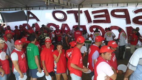 Imagem de Acampamento Brasília:trabalhadores do campo e da cidade iniciaram o almoço