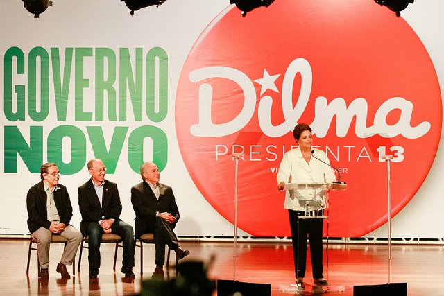 Imagem de Dilma vence no primeiro turno e afirma: “A luta continua”  