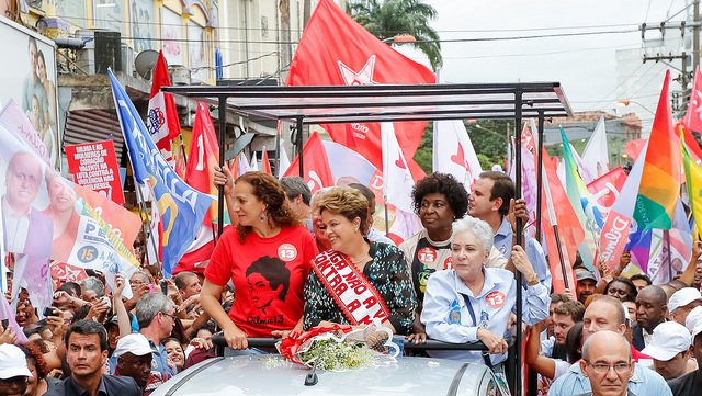 Imagem de Dilma às mulheres: 