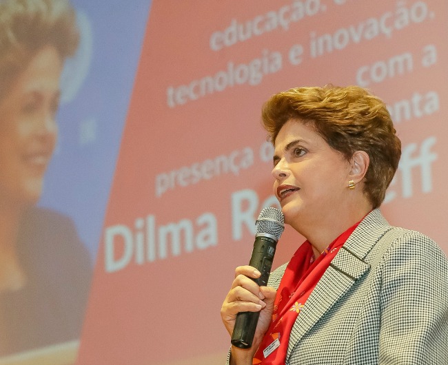 Imagem de Dilma dá recado à imprensa golpista: “A resistência ao golpe vai continuar”