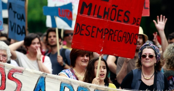 Imagem de Governo Temer: Recessão aumenta o número de pobres no Brasil 