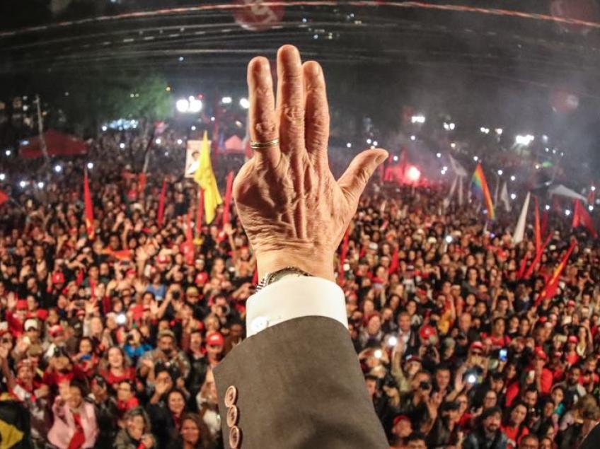 Imagem de Lula em Curitiba: 