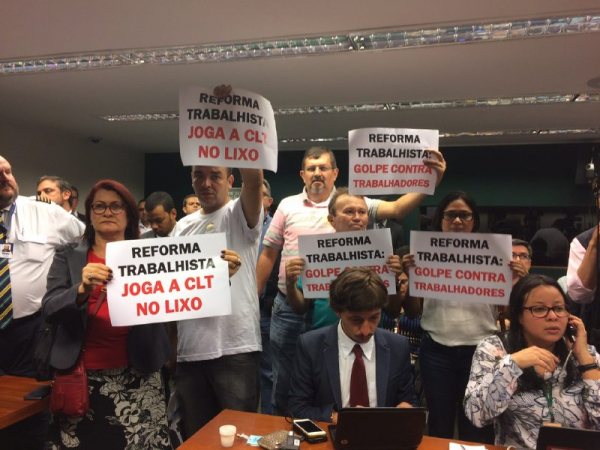 Imagem de Texto da nefasta Reforma Trabalhista é votado na Câmara 