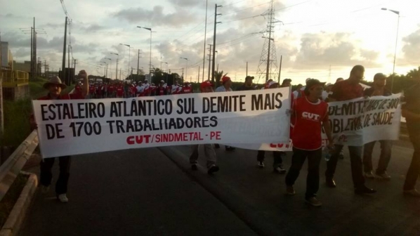 Imagem de Recife: 11 dirigentes sindicais são detidos durante protesto 