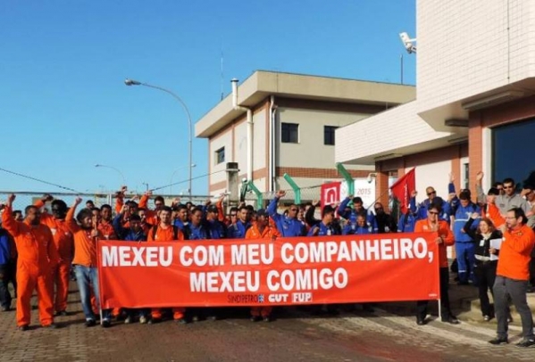Imagem de Petroleiros cruzam os braços em todo o País 