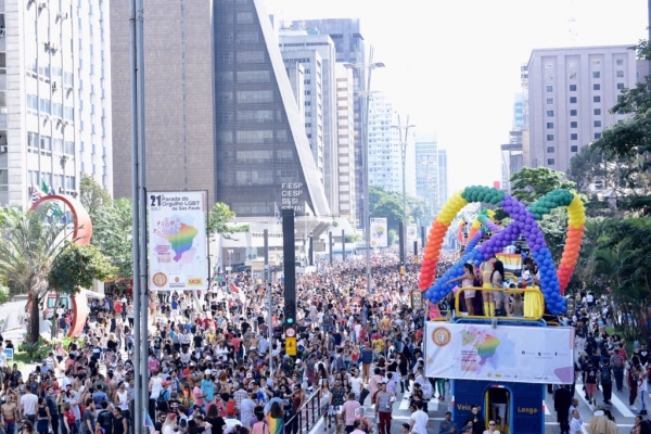 Imagem de SP: Parada LGBT defende diretas já e exige mudanças no Congresso