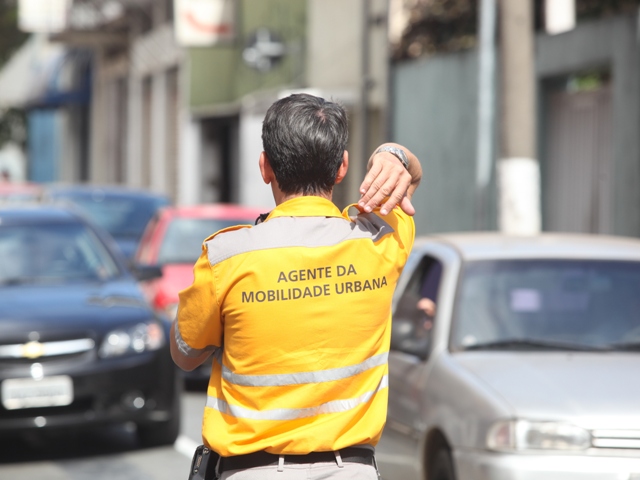 Imagem de Campinas: Falta de clareza na proposta da EMDEC atrasa negociação dos agentes de mobilidade urbana 