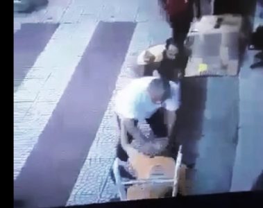 Imagem de São Paulo: Agente de Trânsito da CET é agredido por motorista imprudente durante o trabalho

