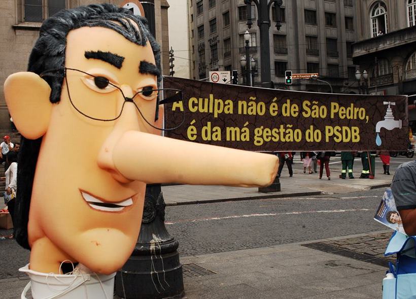 Imagem de SP: Má gestão tucana: Falta de água atinge 15,6 milhões de pessoas