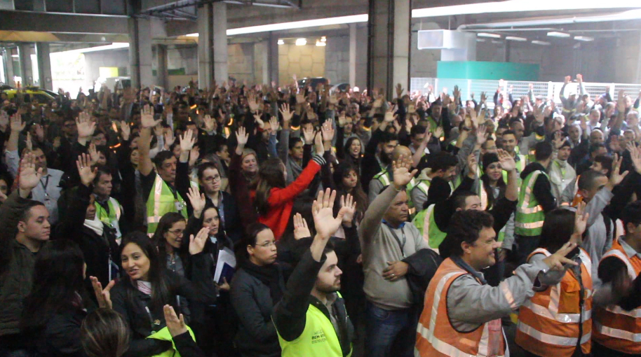 Imagem de Aeroportuários na Infraero vão realizar assembleias para debater fechamento da Campanha Salarial 2017 