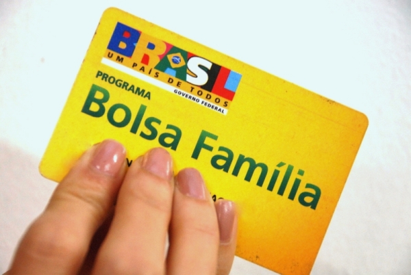 Imagem de Ascensão Social: 1,7 milhão de famílias deixaram voluntariamente de receber o “Bolsa Família”