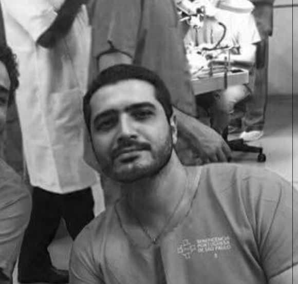 Imagem de DCM: Quem é Richam Faissal, médico que sugeriu procedimento para matar Marisa Letícia  