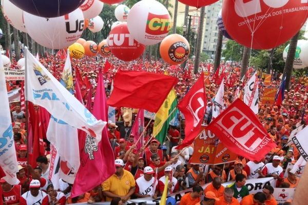 Imagem de Em defesa de Lula, CUT e centrais se unirão e farão 1º de Maio em Curitiba