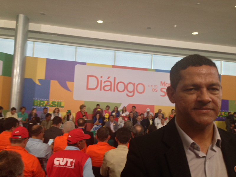 Imagem de “Fomos apoiar a companheira Dilma e cobrar a pauta dos trabalhadores