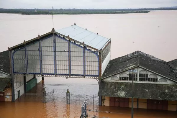 Imagem de Nível do Guaíba atinge 5m e ultrapassa marca histórica de enchente de 1941
