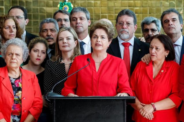Imagem de Dilma tenta último recurso contra o golpe 