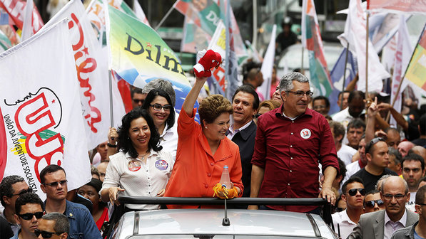 Imagem de Santos: Dilma defende direitos dos portuários 
