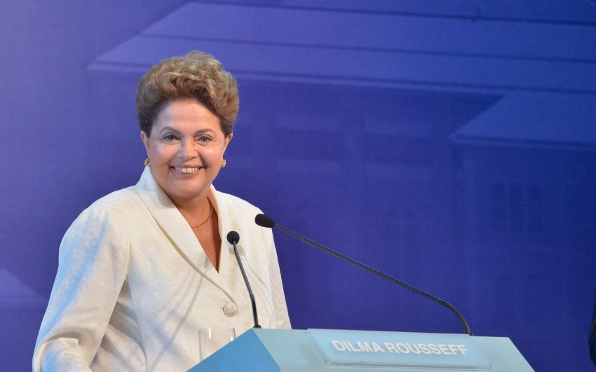 Imagem de Dilma: “Quem mudou o Brasil merece ganhar as eleições”