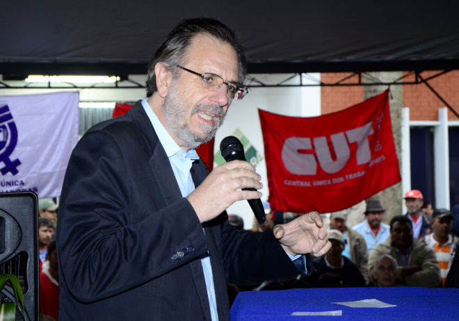 Imagem de Rossetto: “A sociedade brasileira exige mudanças no processo de representação política”