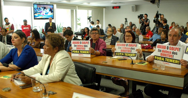 Imagem de Brasília: Frente parlamentar contra retrocessos nos direitos sociais é lançada 