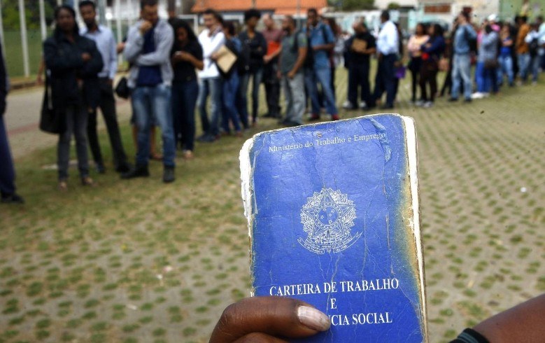 Imagem de 100 dias de Governo Bolsonaro: Desemprego continua em alta e brasileiro sem esperança