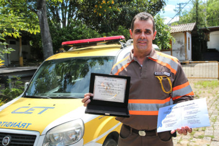 Imagem de SP: Agente de trânsito é homenageado pelo Sindviários por ato heroico 