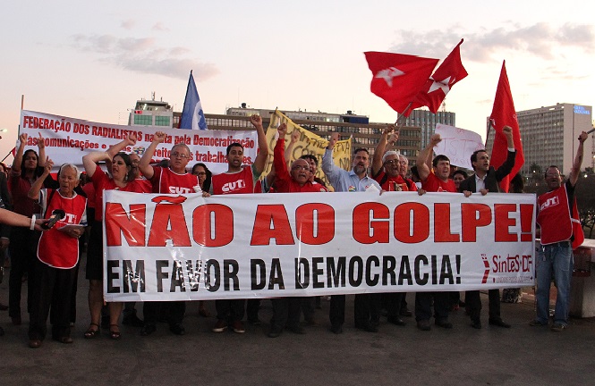 Imagem de Porto Alegre: Trabalhadores farão vigília em defesa de Lula da democracia e contra o golpe nesta sexta (4)