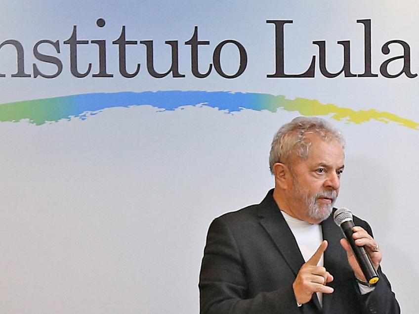 Imagem de Moro atenta contra Estado de Direito ao receber nova ação contra Lula