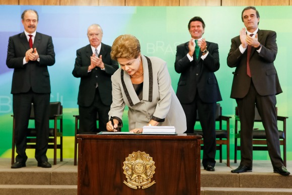 Imagem de Dilma sanciona o novo Código de Processo Civil