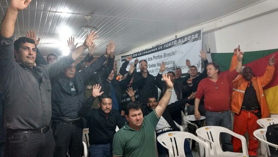 Imagem de Itajaí/SC: Portuários debatem em Encontro mobilização nacional contra retirada de direitos 