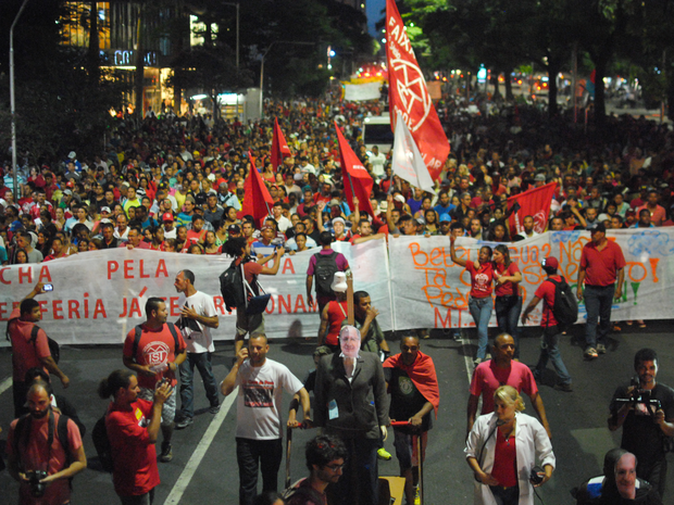 Imagem de SP: Mais de 10 mil pessoas vão às ruas contra falta d’água 