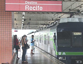 Imagem de Recife: Trabalhadores e usuários sofrem com a insegurança no metrô
