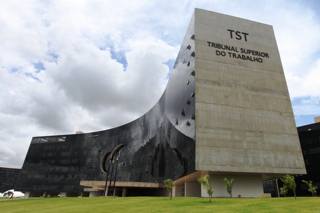 Imagem de Brasília: TST convoca audiência de conciliação com Estivadores e as operadoras do Porto de Santos