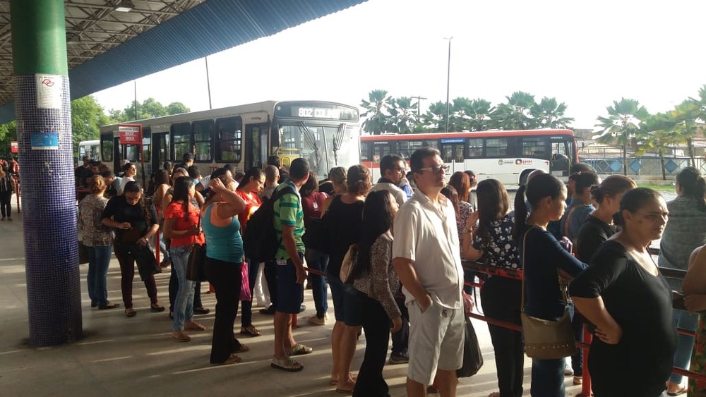 Imagem de #GreveGeral Em Maceió, rodoviários atrasaram em 2 horas a saída dos ônibus
