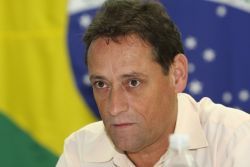 Imagem de Presidente da CUT critica 'vilanização dos salários'