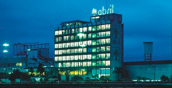 Imagem de Abril rasga a legislação e demite dirigentes sindicais