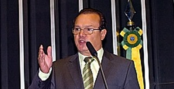 Imagem de Comissão aprova punição para empresa que praticar discriminação salarial