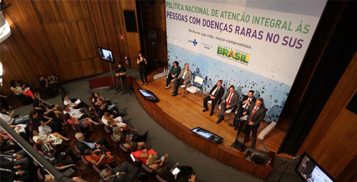 Imagem de Ministério da Saúde cria Política de Atenção Integral às Pessoas com Doenças Raras