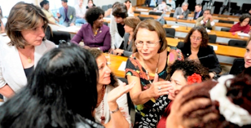 Imagem de Congresso promove 16 dias de ativismo pelo fim da violência contra mulher