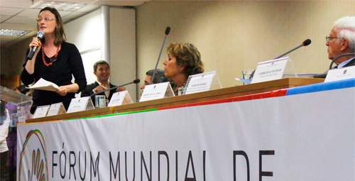 Imagem de DF: Fórum Mundial dos Direitos Humanos quase 5 mil pessoas