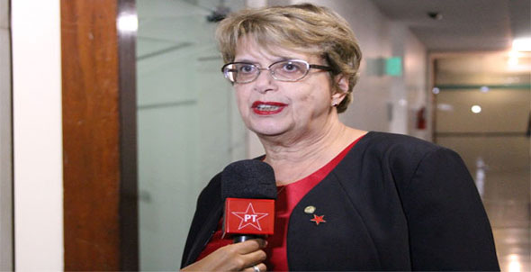 Imagem de Deputadas apoiam ampliação da participação feminina na política