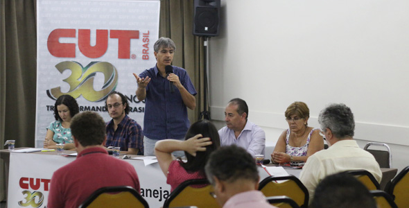 Imagem de CUT define Plano de Ação para 2014/2015 