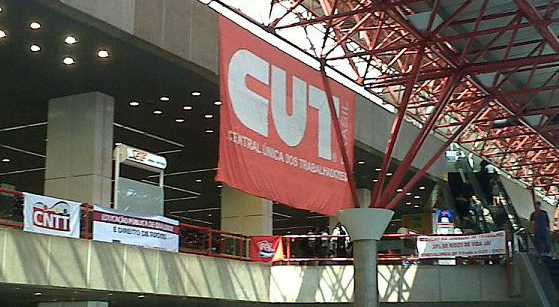 Imagem de Privatização dos aeroportos trará prejuízo para trabalhadores e sociedade