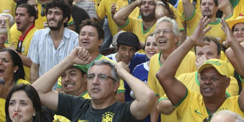 Imagem de Copa: Brasil empata com México, mas continua líder do Grupo A