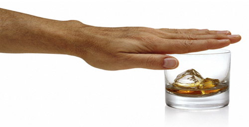 Imagem de Trabalhador com alcoolismo crônico não pode ser dispensado
