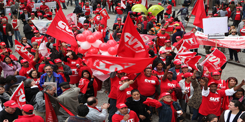 Imagem de CUT repudia ações violentas de grupos isolados contrários à democracia